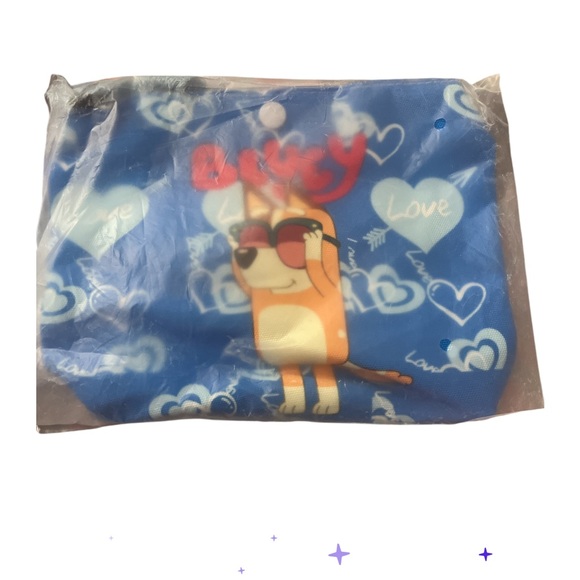 Bluey’s Crossbody Bag - Picture 2 of 15